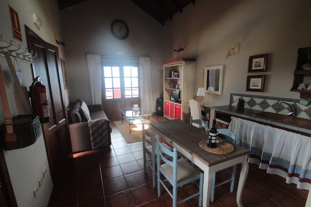 Mocanal Casa Rural La Hojalata מראה חיצוני תמונה